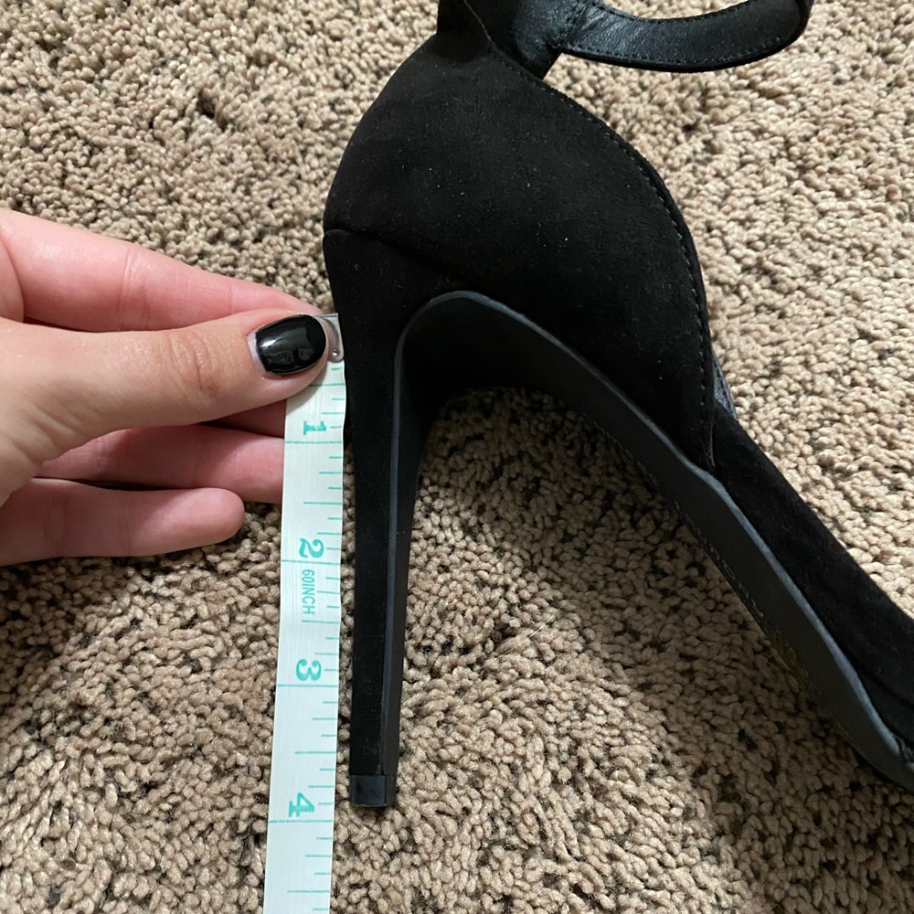 Chines Laundry Black Heels - Picture 3 of 3